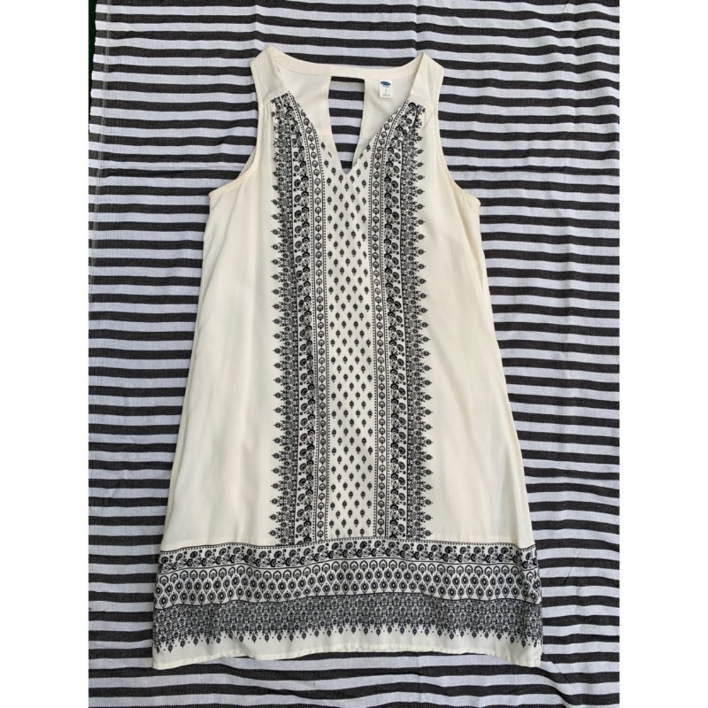 Old Navy Patterned Dress